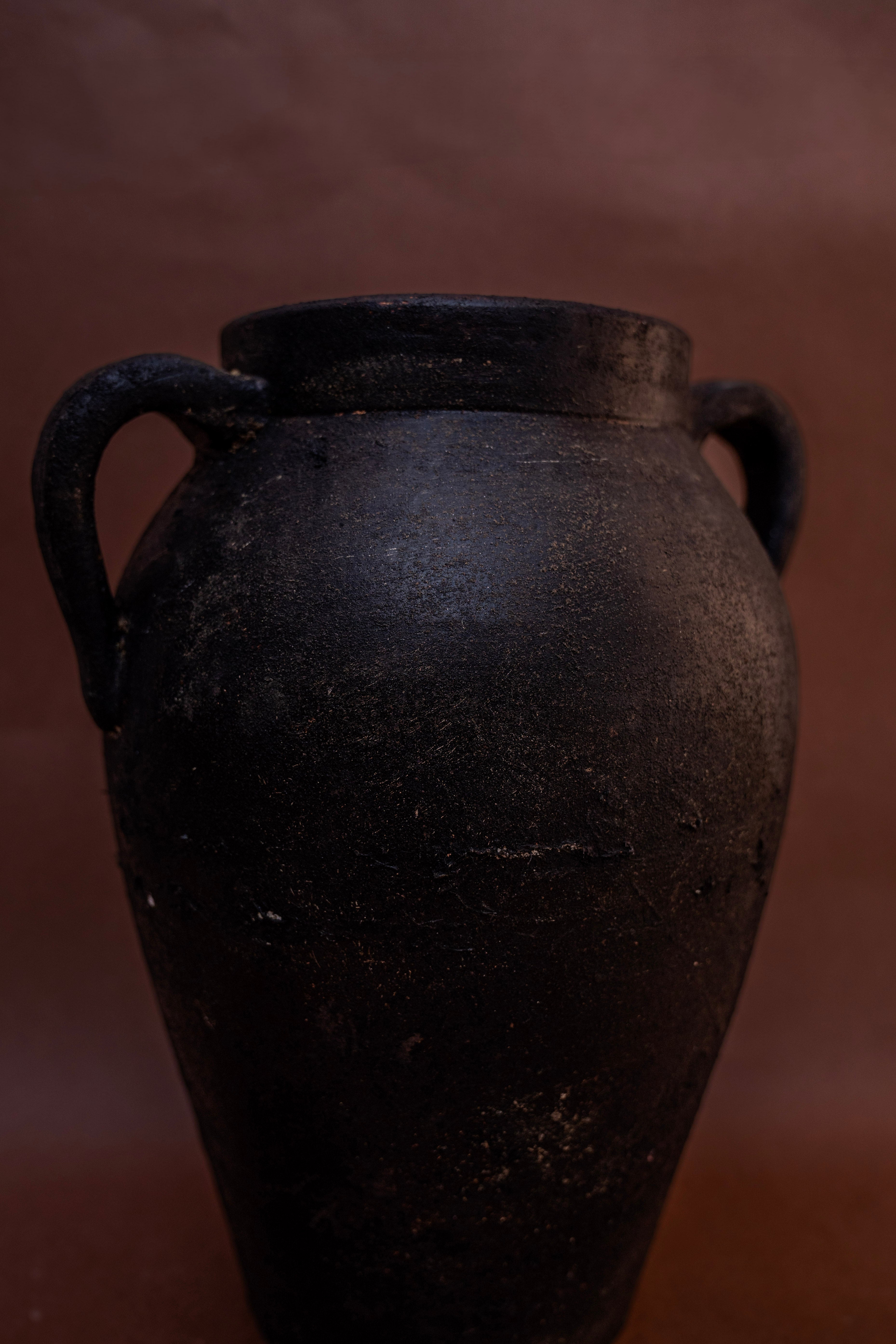 Rustic Ebony Terracotta Vas