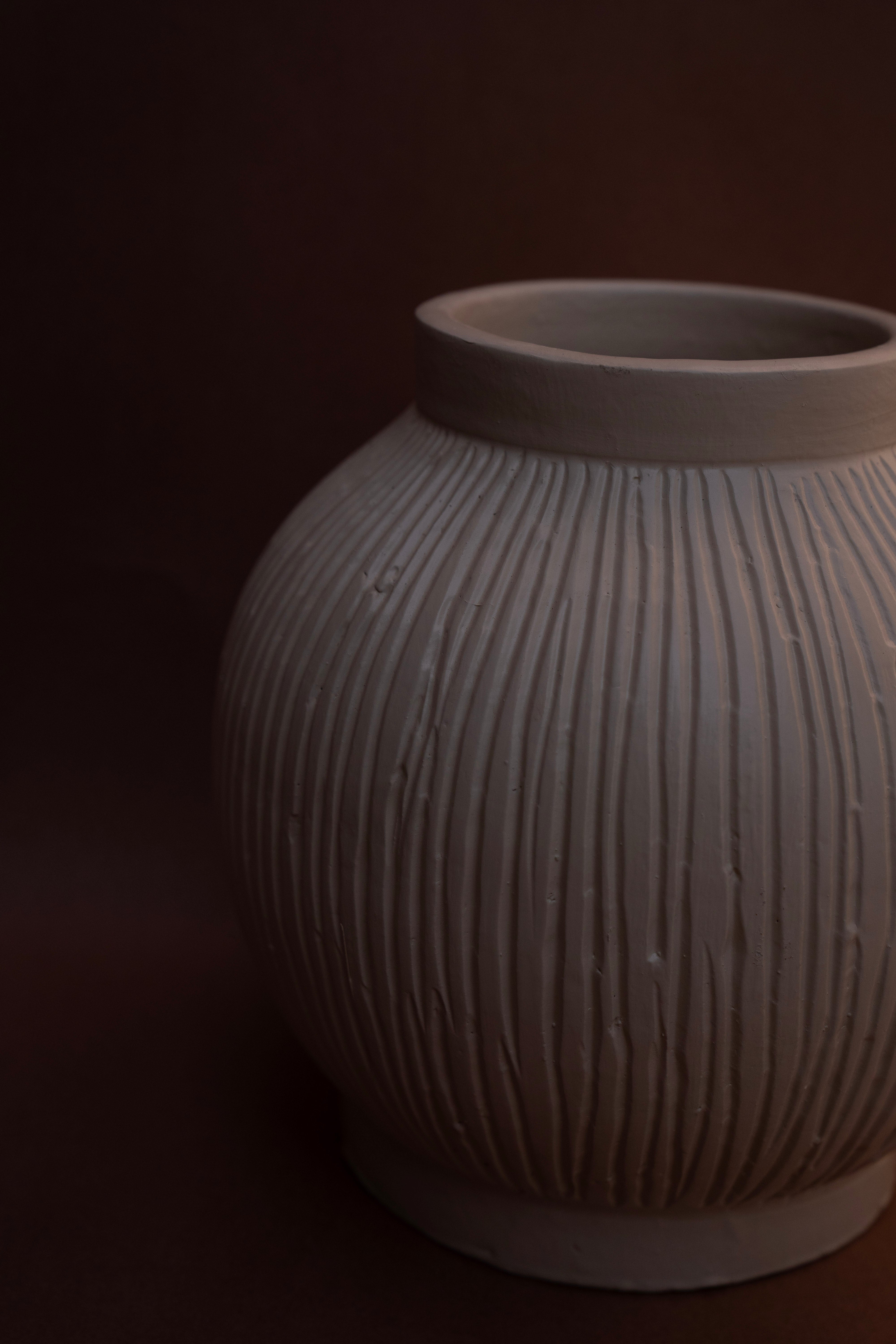 Ivory Ridge Globe Vase