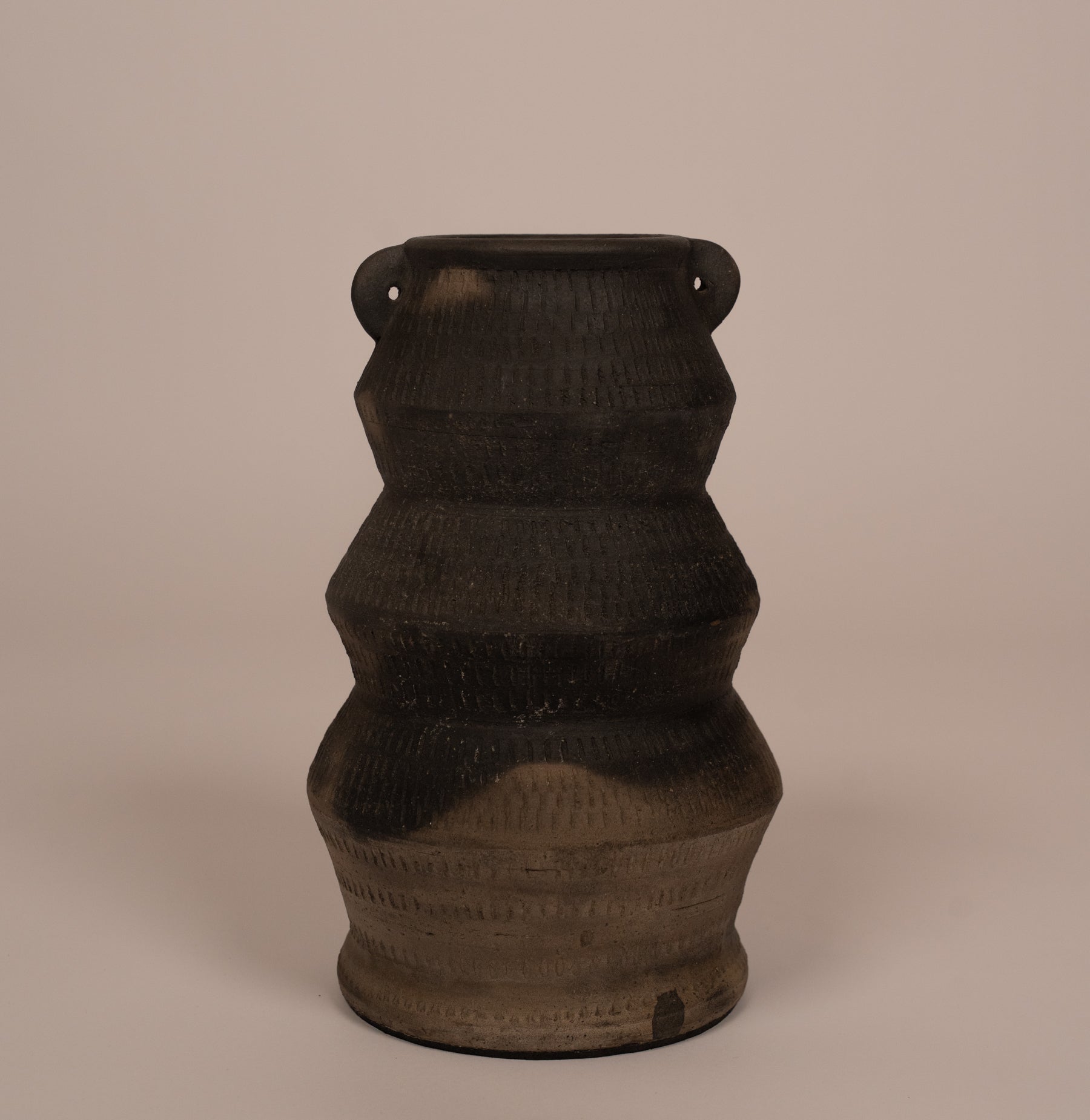 The Ashen Facent vase