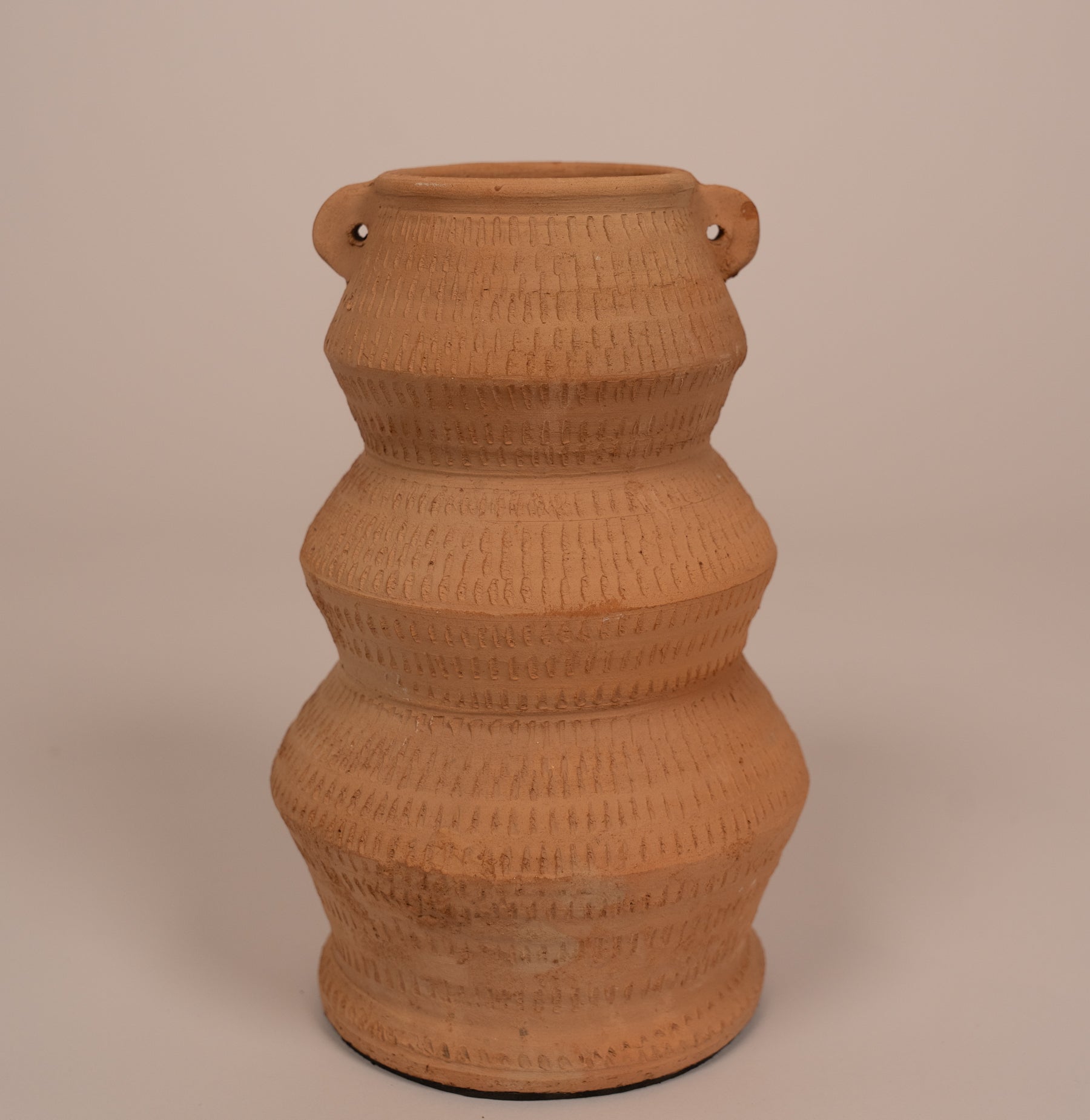 The Ashen Facent vase